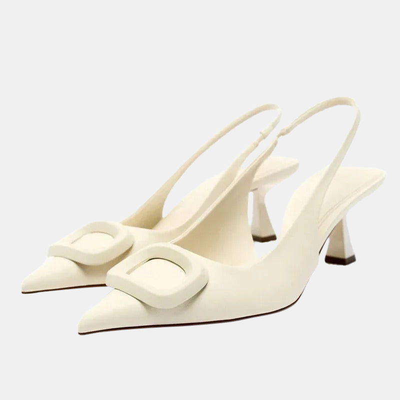 Escarpins talon carré blancs et bride ouverte